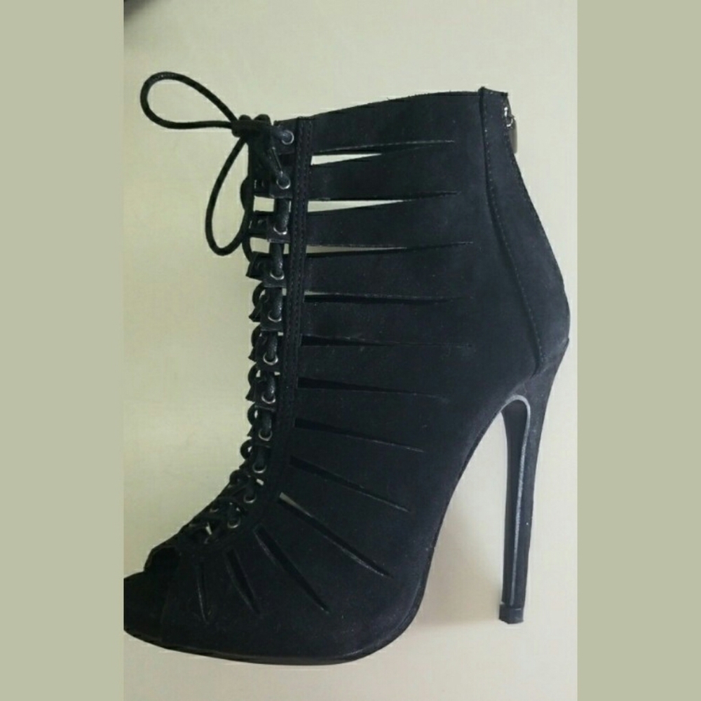 Size 6 black heel open toe lace up booties